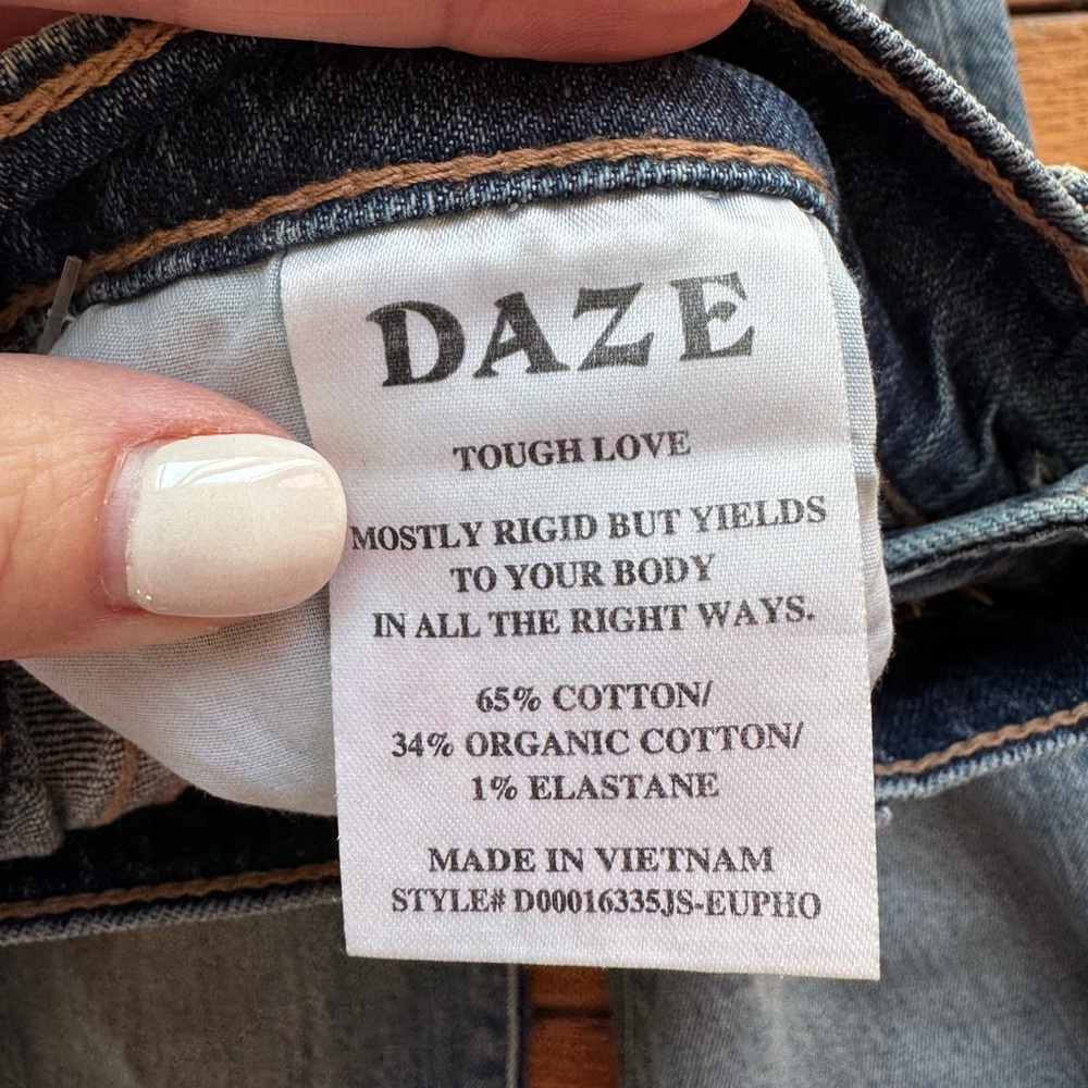 DAZE Women Sz 26 Bootcut Flare Raw Hem Sids Slit Tough Love Jeans Organic Cotton - Picture 8 of 13